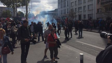 La manifestation contre la réforme du Code du travail à Lyon (Rhône), le 12 septembre 2017. (YANN KUSY / FRANCE 3 AUVERGNE RHONE ALPES)