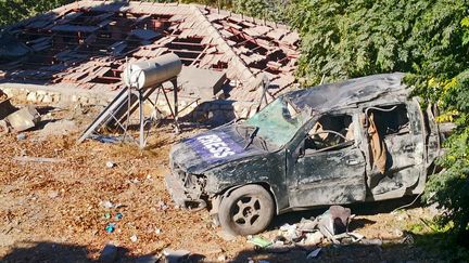 Une voiture portant la mention "Presse" sur le lieu d'un bombardement israélien qui a tué trois journalistes à Hasbaya (Liban), le 25 octobre 2024. (AFP)