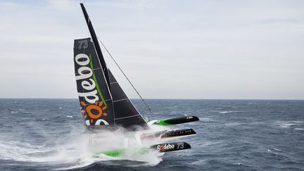 Thomas Coville a réussi à boucler le tour du monde en solitaire en moins de 50 jours. (JEAN-SEBASTIEN EVRARD / AFP)