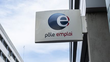 Une agence Pôle emploi, à Paris, le 2 septembre 2022. (MAGALI COHEN / HANS LUCAS / AFP)