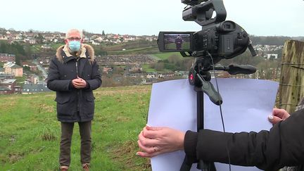 Le maire de Pavilly enregistre ses voeux&nbsp; (D. Meunier / France Télévisions)