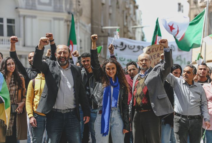 In "honorary citizen", the sparkling Oulaya Amamra embodies the youth engaged in the Algerian Hirak movement, born in protest against the fifth candidacy of Abdelaziz Bouteflika.  (LAID LAZID / AXEL FILMS PRODUCTION / APOLLO FILMS / C8 / JANINE FILMS)