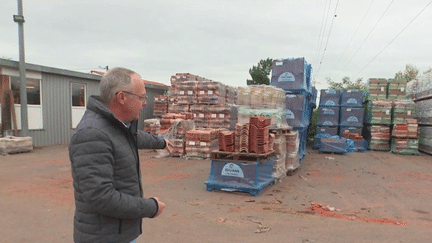 Construction : le secteur en pénurie de tuiles (France 2)