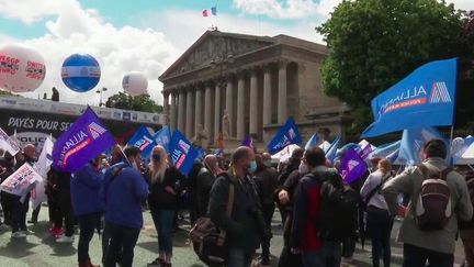 Police : la manifestation de la colère, dans les rues de Paris