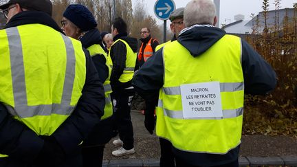 Mobilisation de "gilets jaunes" à Arras (Pas-de-Calais), le 17 novembre 2018.&nbsp; (ALICE SERRANO / RADIO FRANCE)