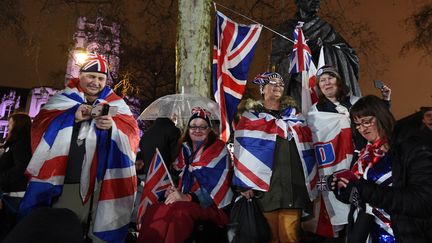 Des Britanniques célèbrent le Brexit, vendredi 31 janvier 2020, à Londres.&nbsp; (KATE GREEN / ANADOLU AGENCY / AFP)