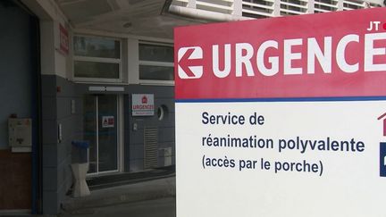 Le maire de Châteauroux (Indre) a écrit à l'Agence régionale de santé du Centre-Val de Loire. Il alerte sur les mauvaises conditions de prise en charge de l'hôpital. (France 2)