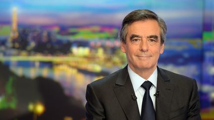 François Fillon, le 21 novembre 2016 sur le plateau de TF1. (CHRISTOPHE ARCHAMBAULT / AFP)