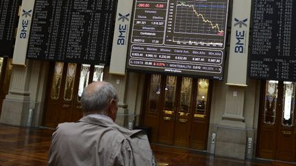 L'indice espagnol Ibex en chute libre le 20 juillet 2012, &agrave; Madrid.&nbsp; (PIERRE-PHILIPPE MARCOU / AFP)