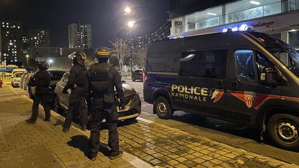 La compagnie CRS 82 à Nantes. (YANNICK FALT / FRANCEINFO)