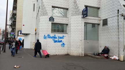 Le&nbsp;centre d'hébergement d'hiver d'Emmaüs Solidarité dans le 19e arrondissement de Paris,&nbsp;en janvier 2019. (SARAH NEDJAR/RADIO FRANCE)