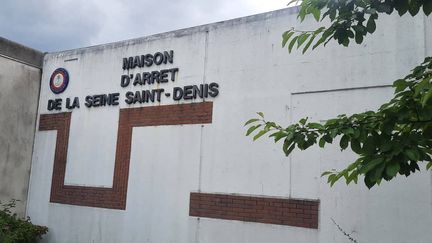 À&nbsp;la maison d'arrêt de Villepinte, en Seine-Saint-Denis, 14% des détenus peuvent voter pour les élections départementales et régionales 2021. (CLÉMENCE GOURDON NEGRINI / RADIO FRANCE)