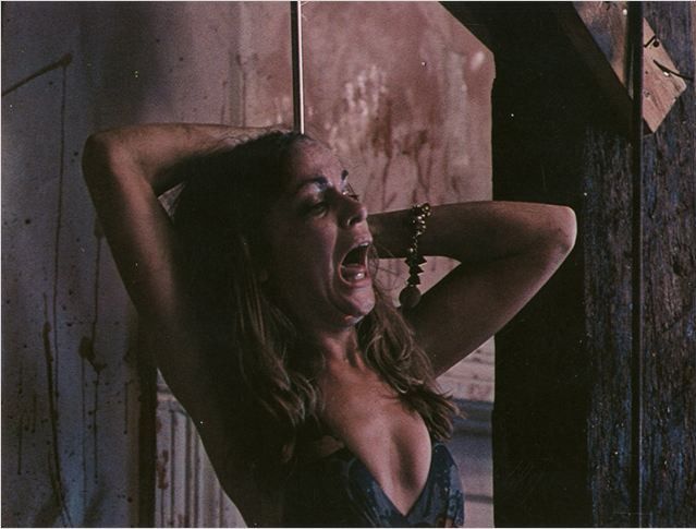 Terri McMinn dans "Massacre à la tronçonneuse" de Tobe Hooper
 (VORTEX INC. / KIM HENKEL / TOBE HOOPER © 1974 VORTEX INC. Tous droits réservés.)