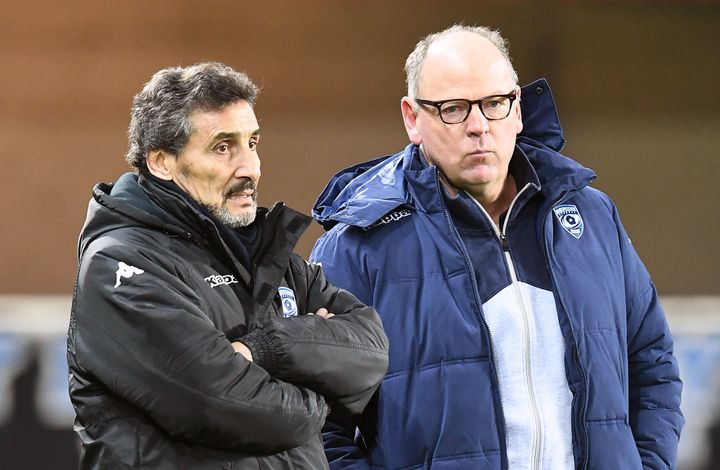 Mohed Altrad et Jake White l'air perplexe. Le président et l'entaîneur du Montpellier Hérault Rugby sont conscients que la qualification du MHR relèverait du miracle.