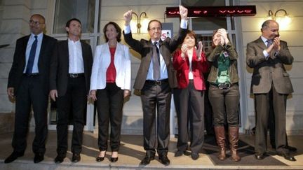 Un PS très uni au soir de la primaire à Solférino (THOMAS SAMSON / AFP)