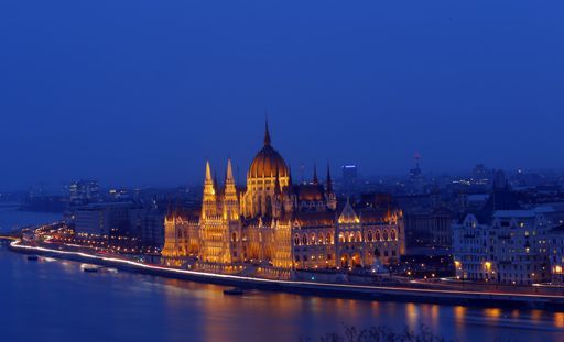 Le Parlement hongrois à Budapest le 3 mars 2016. Le bâtiment, qui imite son homologue britannique, est installé sur les bords du Danube. (REUTERS - Laszlo Balogh)