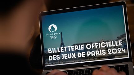 350 000 billets ont été vendus pour cette première journée de nouvelle vente pour les Jeux olympiques de Paris 2024. (LOIC VENANCE / AFP)