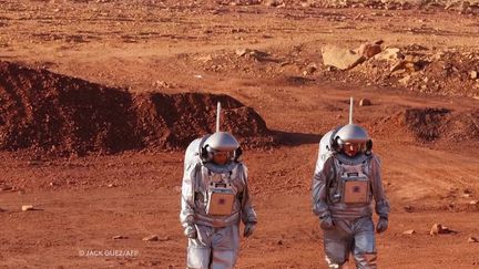 Photo Hebdo : un procès pour l'histoire, des protestations, des astronautes