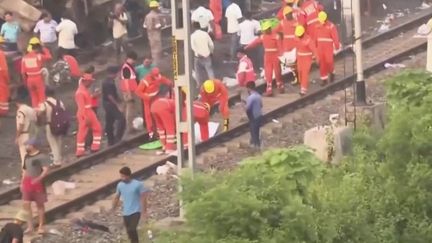 Inde : après l'accident de train, le réseau ferroviaire en question (France 3)