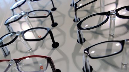 Les prix des lunettes en France sont parmi les plus &eacute;lev&eacute;s d'Europe.&nbsp; (PHILIPPE HUGUEN / AFP)