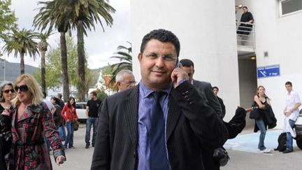 Laroussi Oueslati dans l'enceinte de l'Université de Toulon en 2009 (AFP -Michel Gangne)