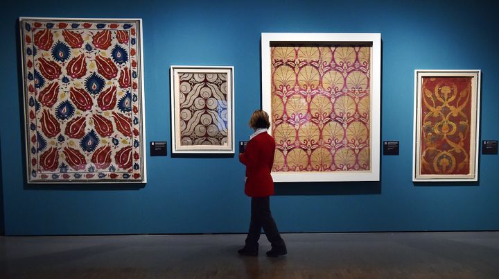 Tapis en laine et soie dans l'exposition Art de la civilisation islamique" à Rome
 (GABRIEL BOUYS / AFP)