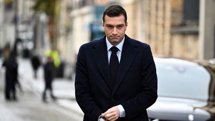 Le président du Rassemblement national, Jordan Bardella, à Saint-Denis (Seine-Saint-Denis), le 17 novembre 2023. (JULIEN DE ROSA / AFP)