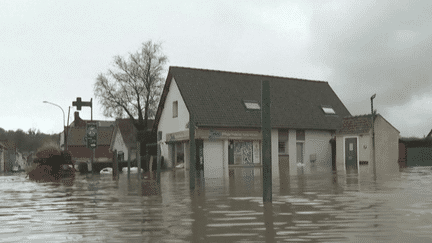 Le Pas-de-Calais fait face à de nouvelles inondations, jeudi 9 novembre. L'état de catastrophe naturelle sera déclenché dans le département dès le 14 novembre, a annoncé Gérald Darmanin, ministre de l'Intérieur.