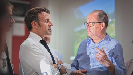 Bruno Lafon, président de la DFCI Aquitaine (l’Association régionale de défense des forêts contre l’incendie) et maire de Biganos (Gironde) avait reçu Emmanuel Macron en juillet 2022 alors que la région est en proie aux incendies. (QUENTIN SALINIER / MAXPPP)