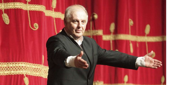 Daniel Barenboim, ici ovationné à la Scala de Milan en 2009.
 (MARCO BRESCIA/AP/SIPA)