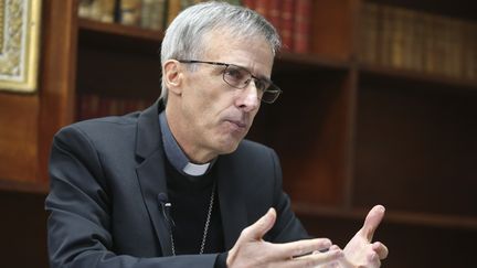 Monseigneur Olivier de Germay, archevêque de Lyon, lors d'une conférence de presse, le 22 octobre 2020. (PASCAL POCHARD-CASABIANCA / AFP)