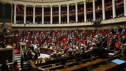 Les députés sur les bancs de l'Assemblée nationale pour la dernière séance de la législature, le 22 février 2017. (PATRICK KOVARIK / AFP)