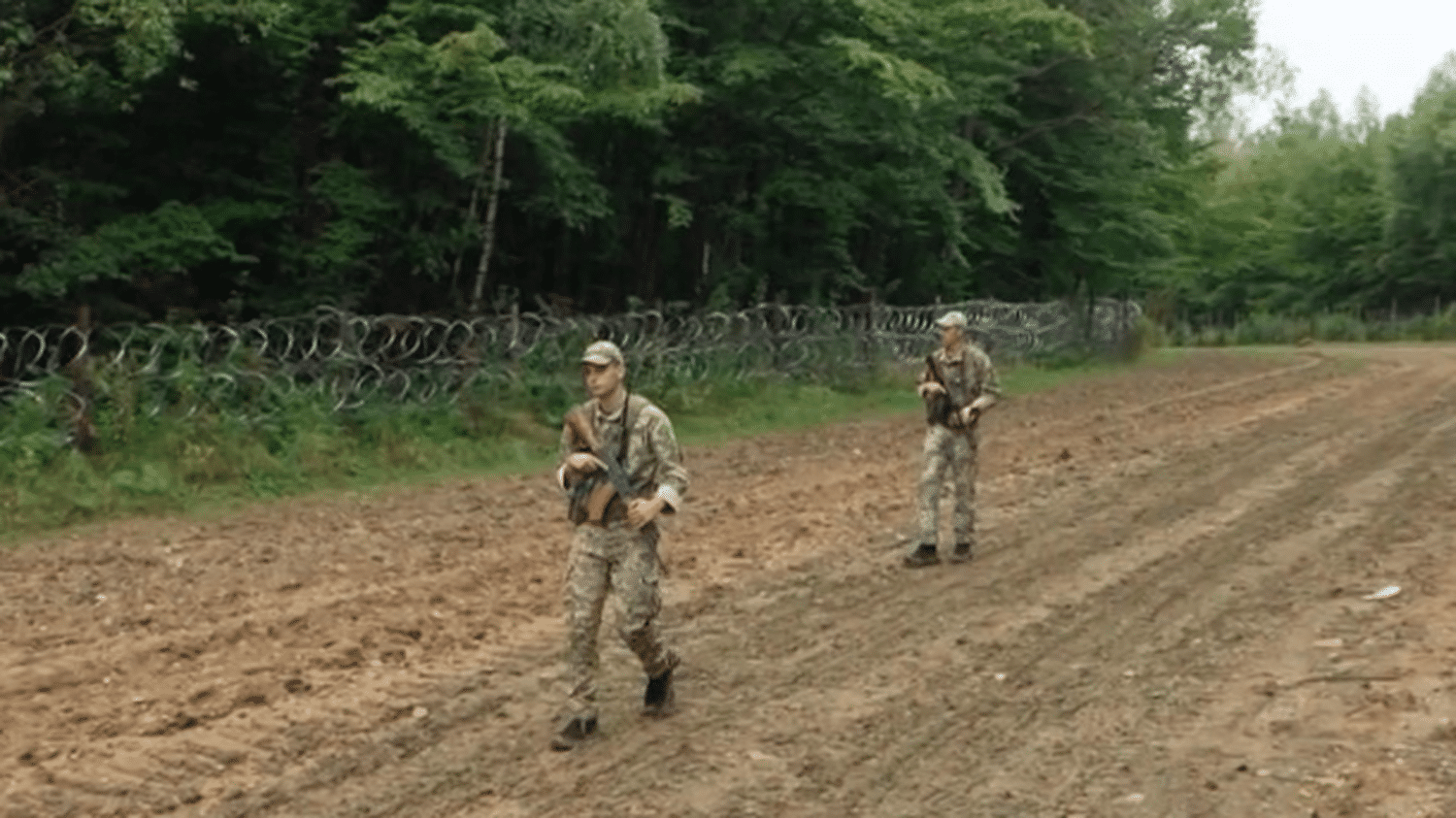 Guerre en Ukraine : ces soldats qui veulent échapper au front