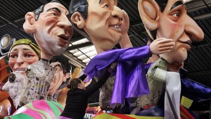 Le char de la présidentielle au carnaval de Nice (VALERY HACHE / AFP)