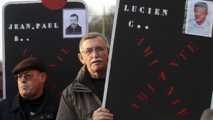 Des proches des victimes et des anciens employ&eacute;s d'usines du groupe Eternit, &agrave; Turin (Italie), le 10 d&eacute;cembre 2009. (MASSIMO PINCA / AP / SIPA)