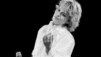 La chanteuse France Gall se produit au Palais Omnisport de Bercy, le 4 novembre 1985 (ARCHIVE / AFP)