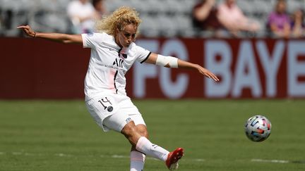 Une information judiciaire a été ouverte le 15 novembre après une agression subie par la joueuse du PSG&nbsp;Kheira Hamraoui. (TIM NWACHUKWU / AFP)