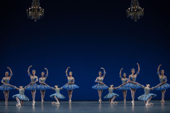 "Thème et Variations" de George Balanchine
 (Ann Ray/Opéra national de Paris)