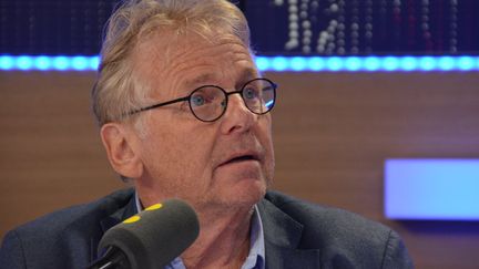 Daniel Cohn-Bendit, ancien député européen EELV, invité de franceinfo, le 22 septembre 2016. (JEAN-CHRISTOPHE BOURDILLAT / RADIO FRANCE)