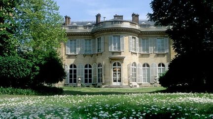 Hôtel de Bourbon-Condé : Façade sur jardin (12 rue Monsieur, 7e)
 (Gilles Targat)