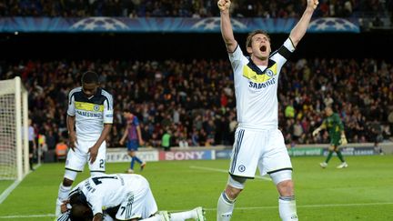 La joie des joueurs de Chelsea apr&egrave;s l'&eacute;galisation de Fernando Torres lors de la demi-finale retour de Ligue des Champions contre Barcelone, le 24 avril 2012.&nbsp; (ADRIAN DENNIS / AFP)