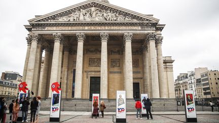 L'exposition des 109 Mariannes se tient au Panthéon, à Paris, jusqu'au&nbsp;15 mars 2021. (MOHAMMED BADRA / EPA)