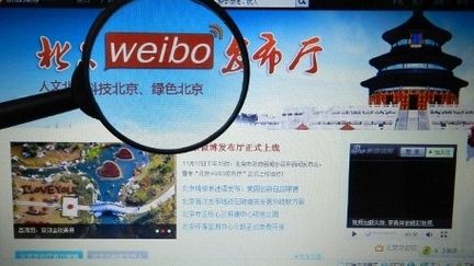 Weibo, le Twitter chinois (Sur les 485 millions d&#039;internautes chinois, ils étaient estimés fin 2011 à quelque 195 millions d&#039;adeptes de l&#039;expression en 140 signes.)