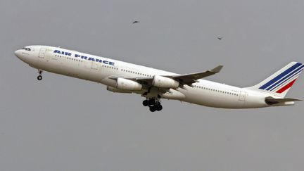 AIRFRANCE quitte la piste au d&eacute;collage de ROISSY le 11 mai 2003 (JEAN-PIERRE MULLER / AFP)