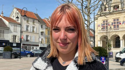 Malicia, 18 ans, employée de restauration à La Ferté-sous-Jouarre (Seine-et-Marne). (MANON MELLA / FRANCEINFO)