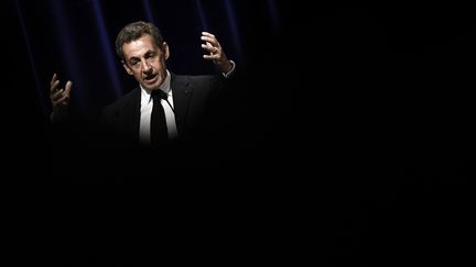 Nicolas Sarkozy en meeting, le 9 novembre 2016. (JEFF PACHOUD / AFP)