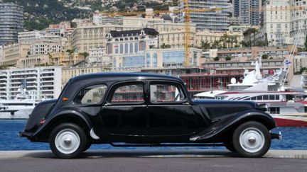 Une Citro&euml;n Traction 11C Commerciale de 1955 fait partie des v&eacute;hicules mis en vente le 26 juillet 2012 par la maison Artcurial et ayant appartenu au prince Rainier de Monaco. (ARTCURIAL)