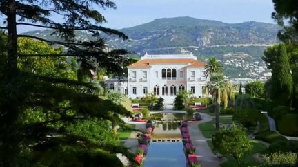 France 2 vous emmène à la découverte de jardins connus dans le monde entier. C'est un joyau, une merveille de la Côte-d'Azur. (France 2)