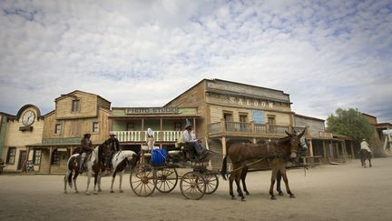 Des acteurs dans le parc à thème Fort Bravo de Tabernas dans la province d'Almeria en Espagne, le 11 octobre 2012 (photo d'illustration) (CARLOS BARBA / EFE)