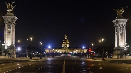 L'Esplanade des Invalides lors du couvre-feu, le 18 octobre 2020 à Paris. (DOMINIQUE BOUTIN / AFP)